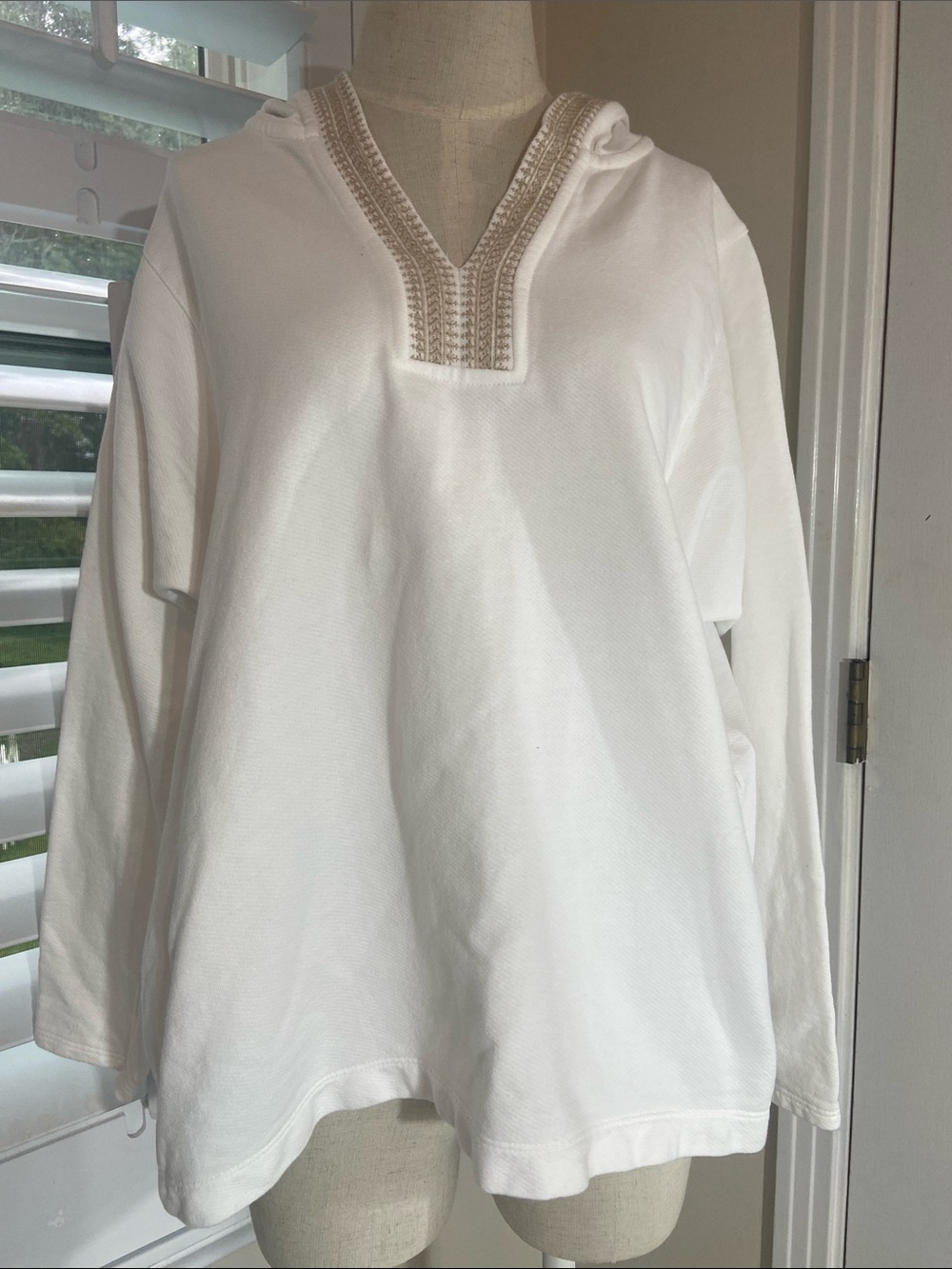 J. Jill Pure Jill Embroidered V-Neck Cotton Hoodie Size M White NWOT Coastal